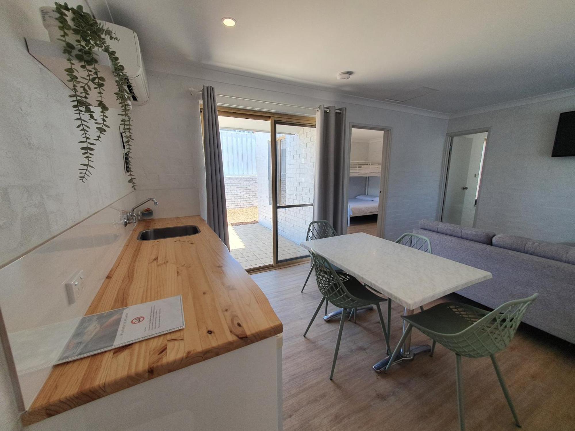 The African Reef Geraldton Exterior photo