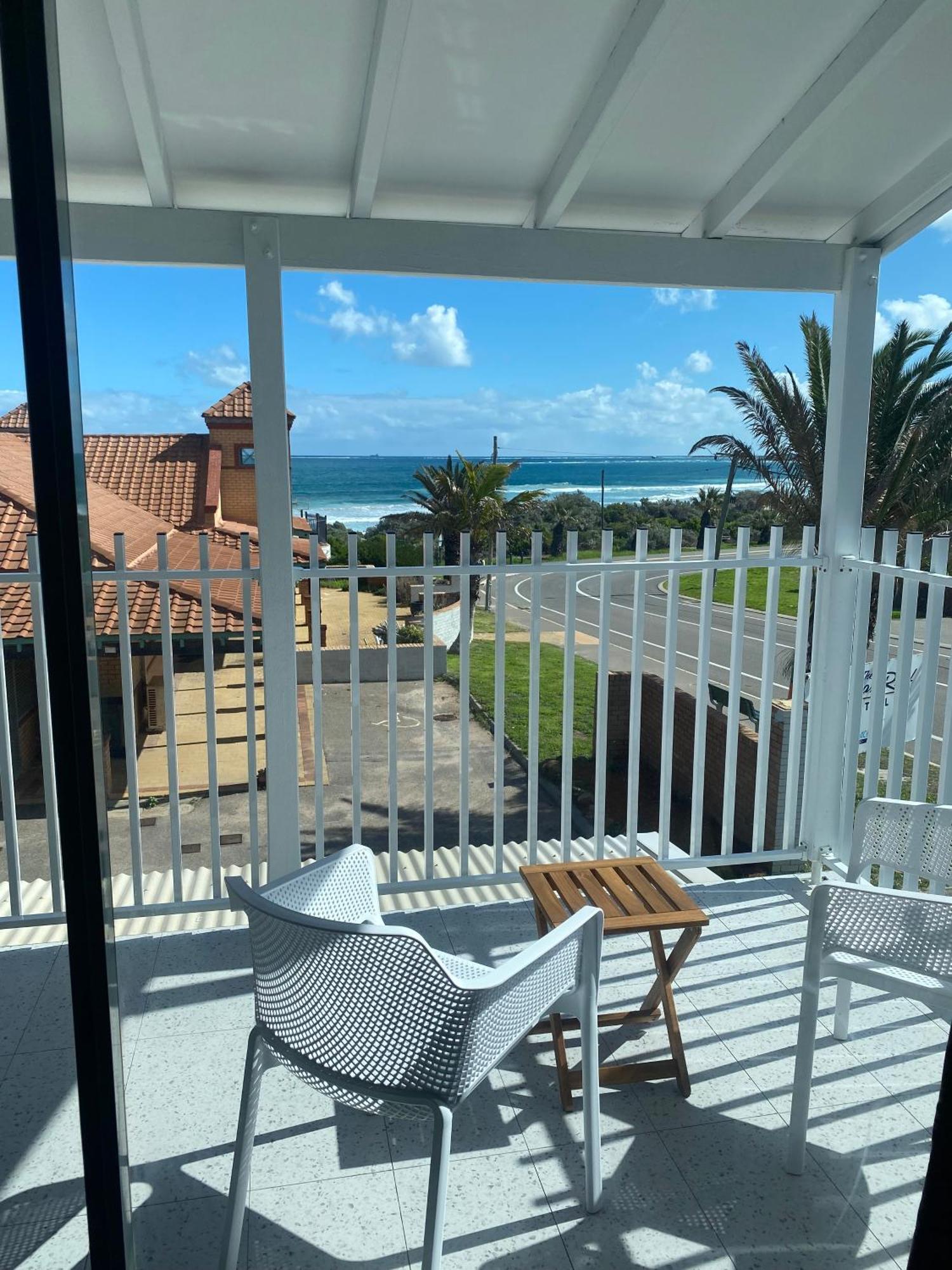 The African Reef Geraldton Exterior photo